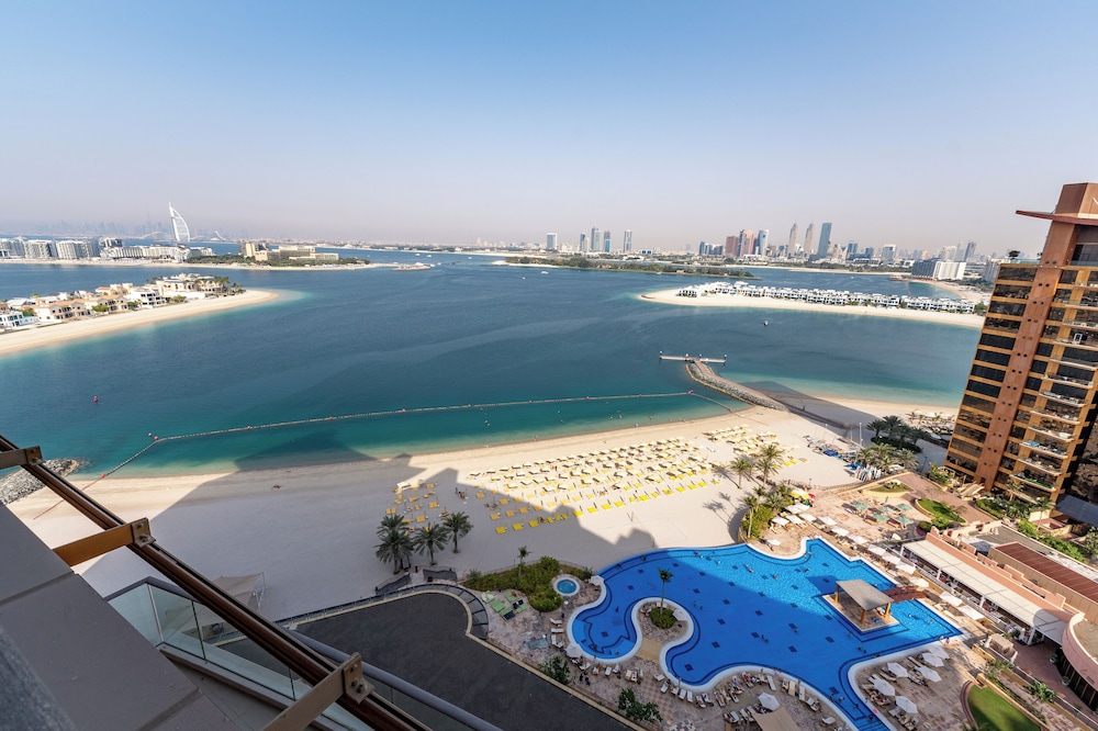 Tiara Residences - Mint Stay