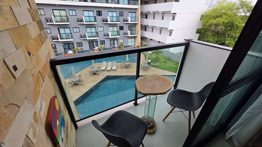 Flat Vista Piscina Bela Vista 202A by LP