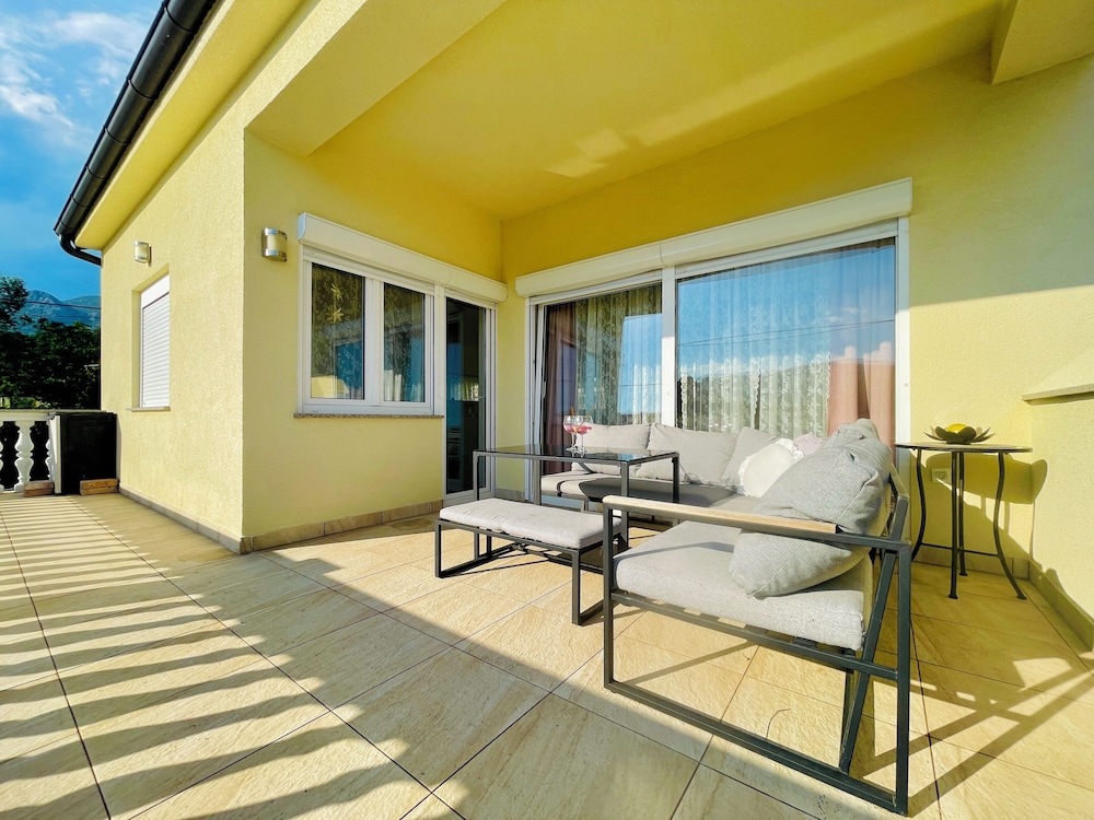 Villa Eternity