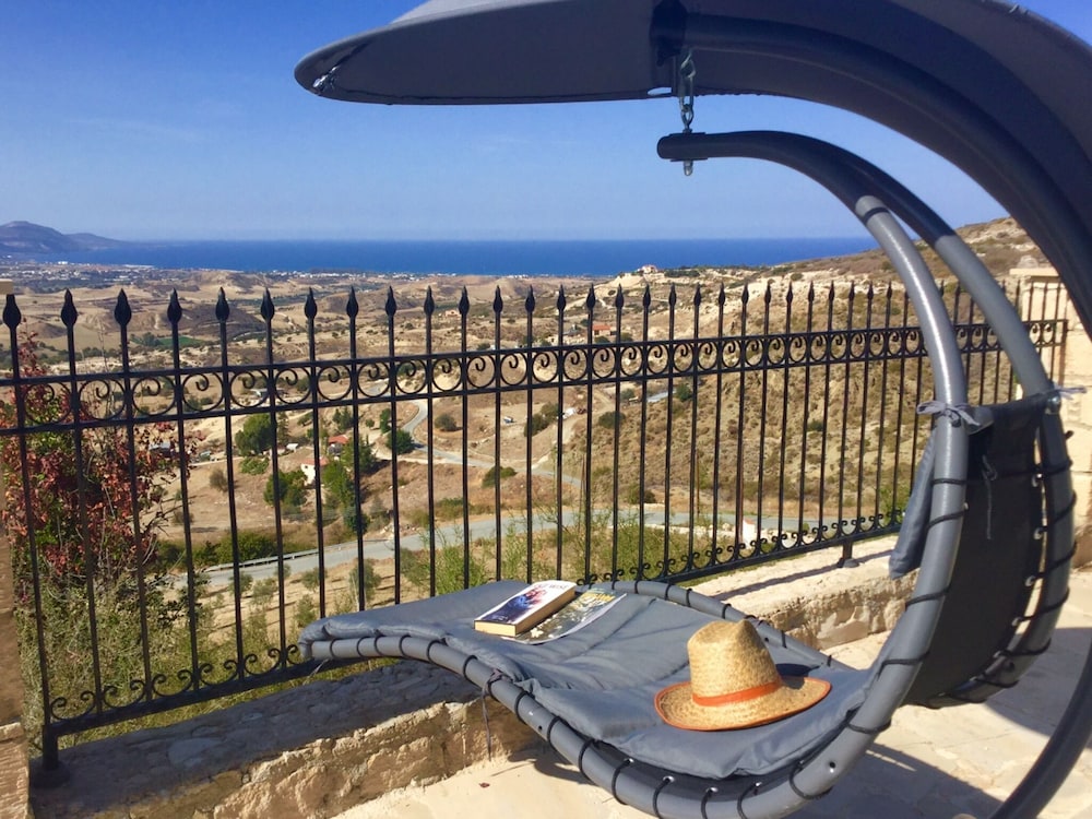 Private Villa, sea Views, Outdoor Bar, Heated Pool