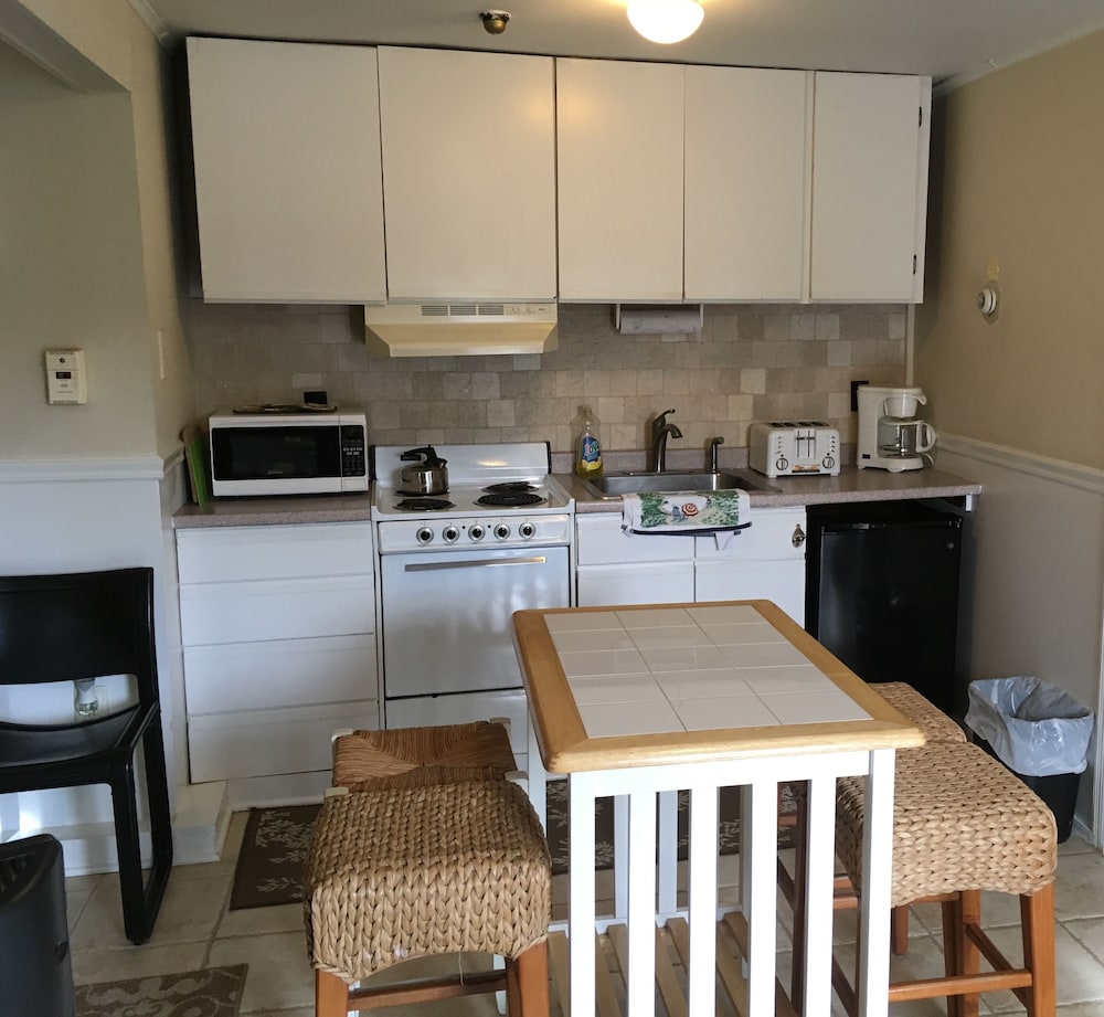 Westhampton Seabreeze Motel