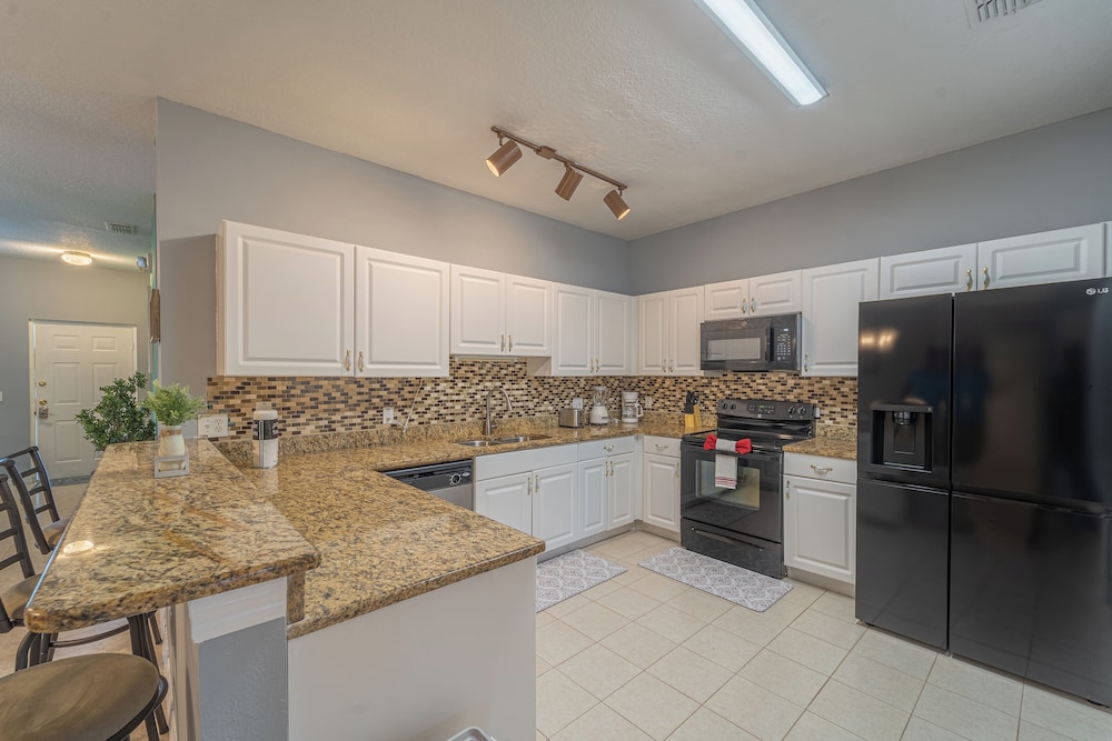 Charming 3Bd Close to Disney 3109 Sun Lake view 5