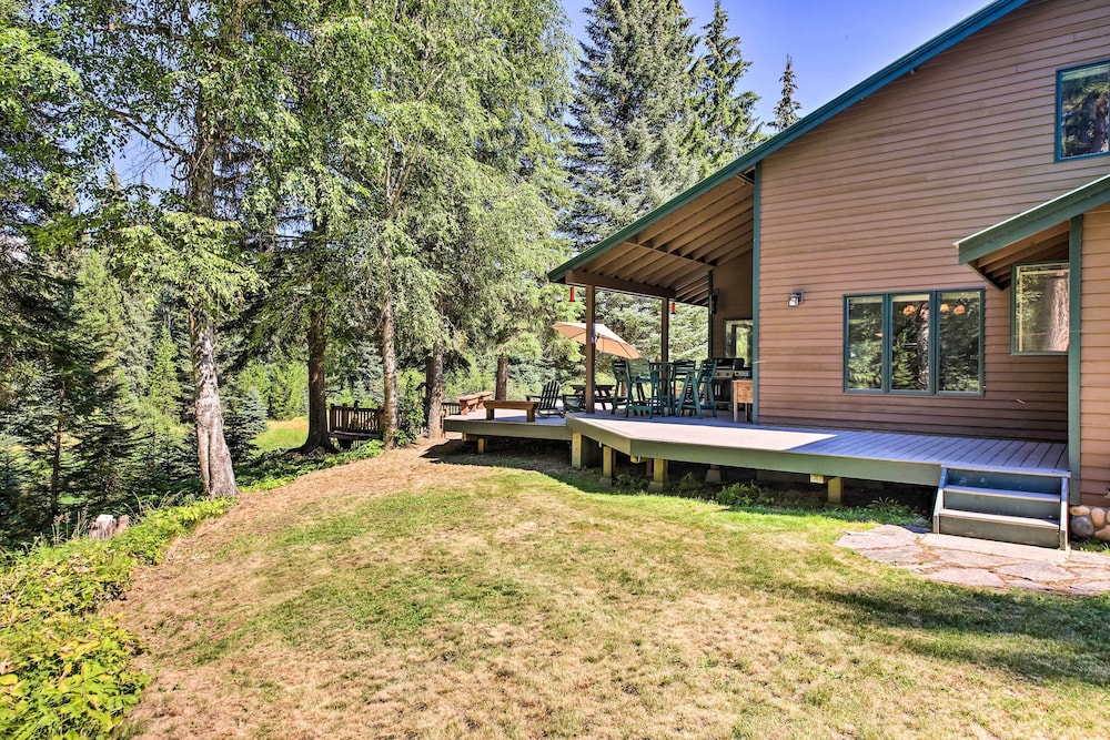 'loose Moose Lodge' - 31 Acres on Yaak River! view 4
