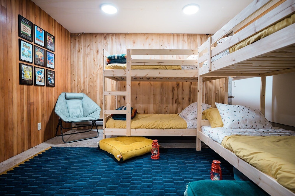 87sl - Starlink - Sauna - Sleeps 8