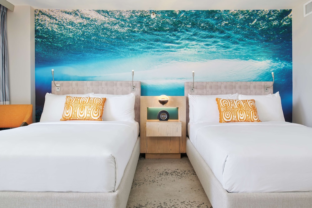 OUTRIGGER Waikiki Beachcomber Hotel 36