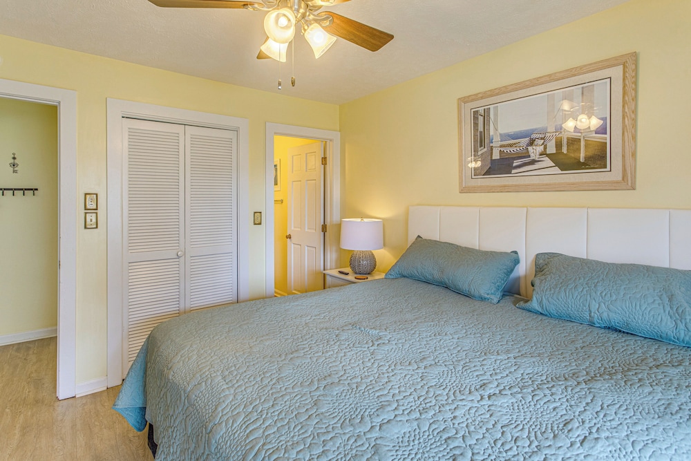 Poolside Fun + Ocean Strolls: Myrtle Beach Oasis!