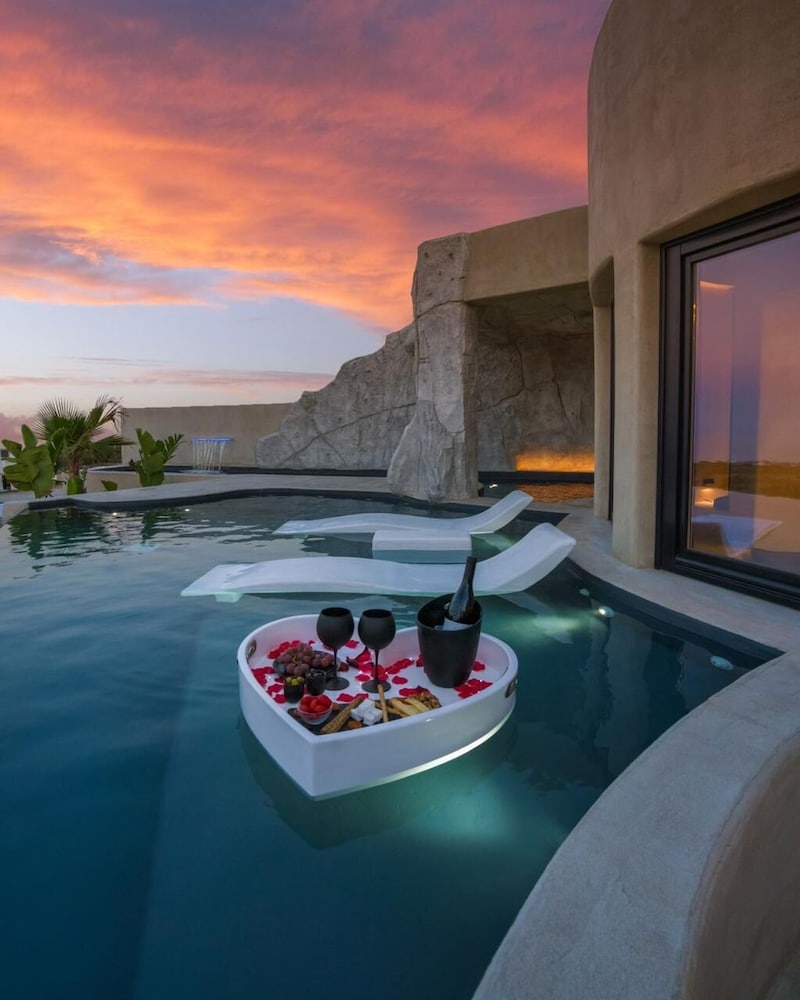 Senses Luxury Houses