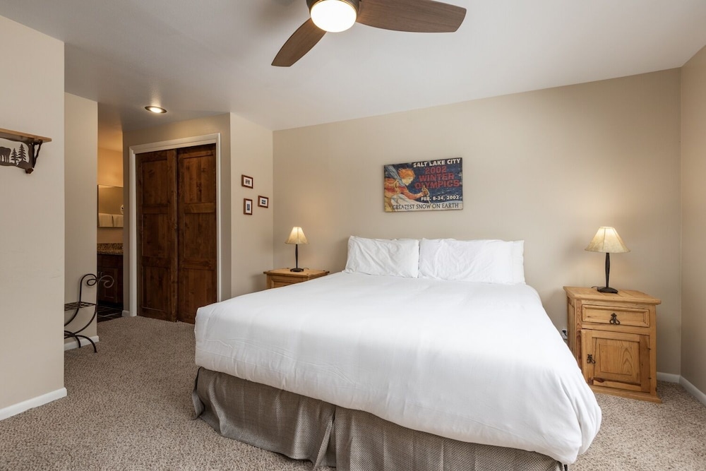 Park City Ski Resort - Snow Flower Vacation Homes
