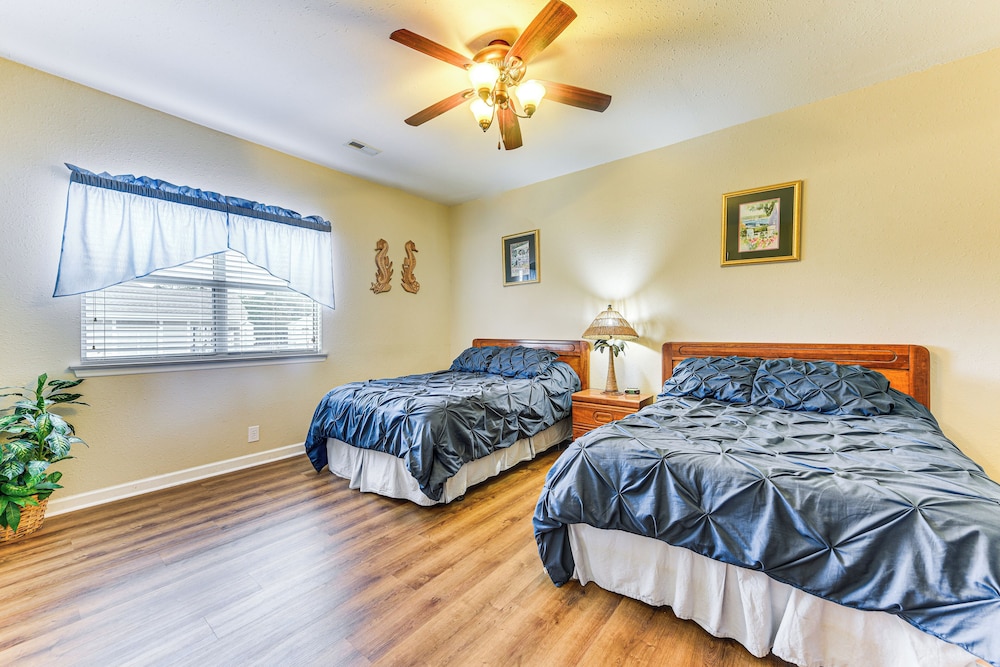 Golfer's Oasis 1 Mi to Ocean: River Creek II Condo