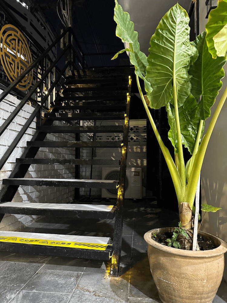 First Villa Life Hostel