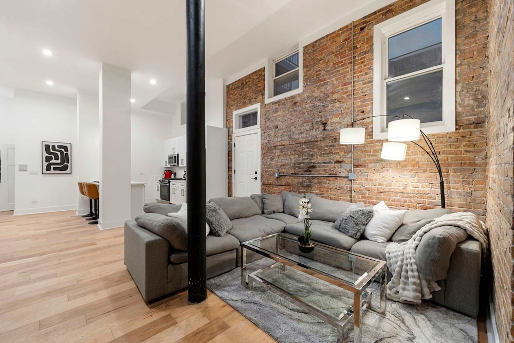 New West Town Listing