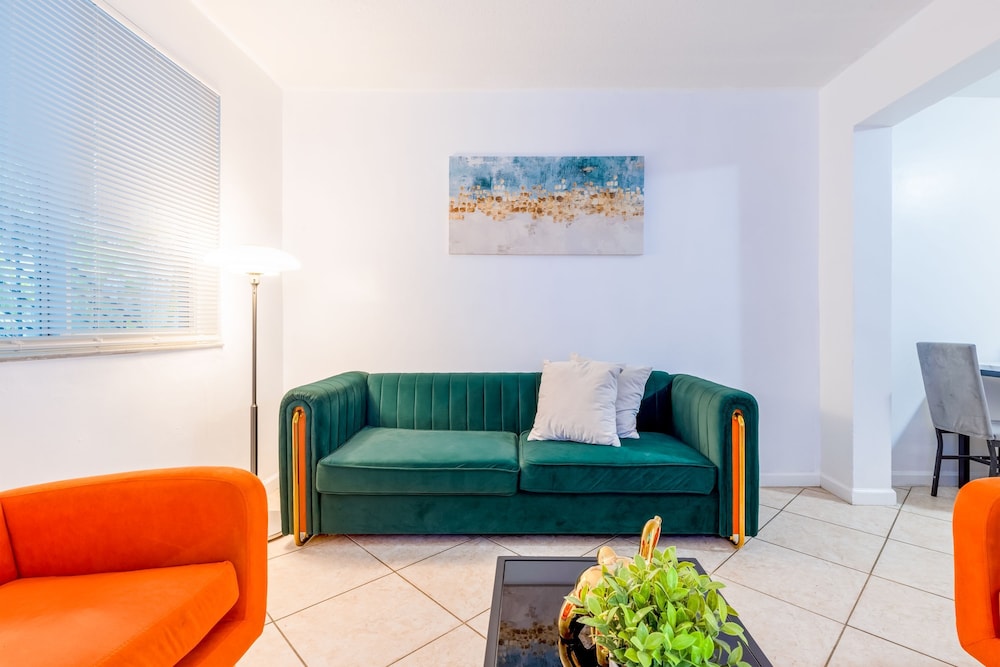 Urban Elegance King Bed Free Parking