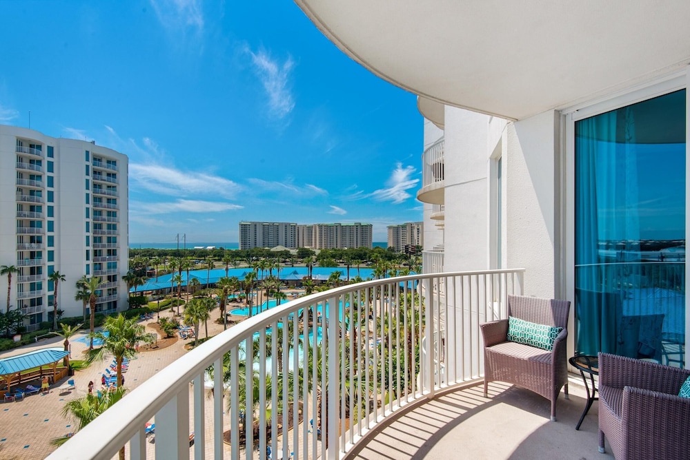 Palms Resort #2605 Jr 2BR