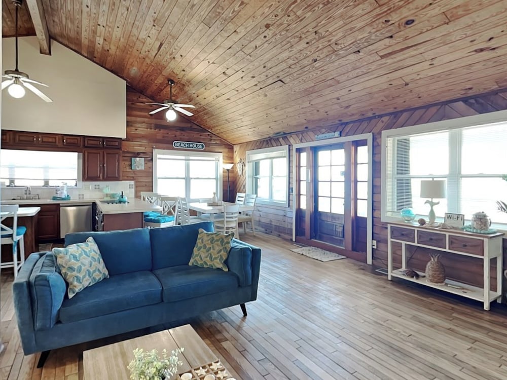 Dreamview by Distinctive Beach Rentals