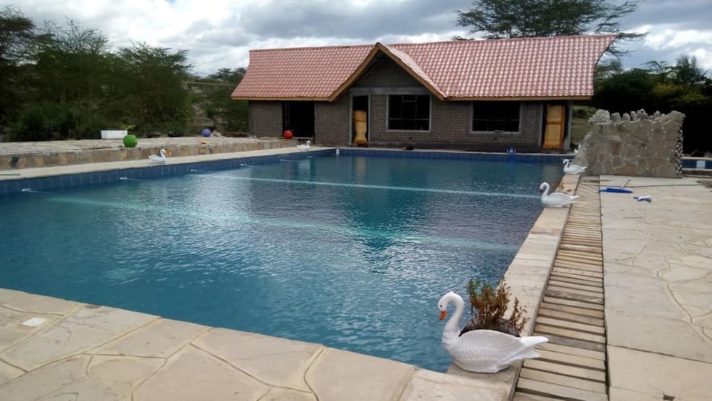 White Thorn Cottages view 4