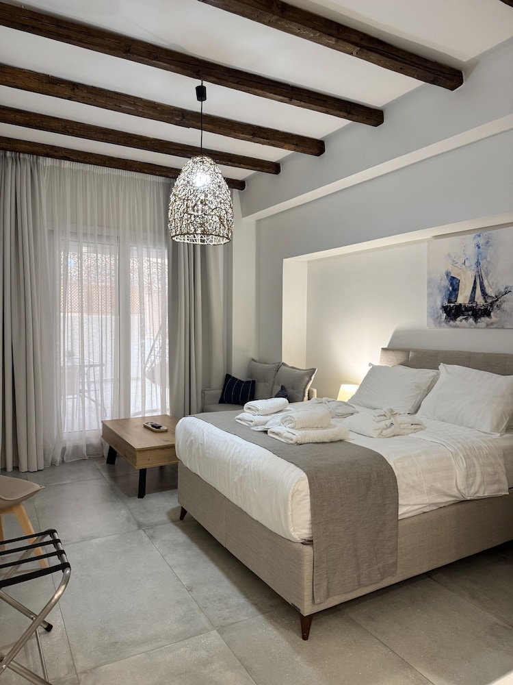 Chic Centre Suites Athens