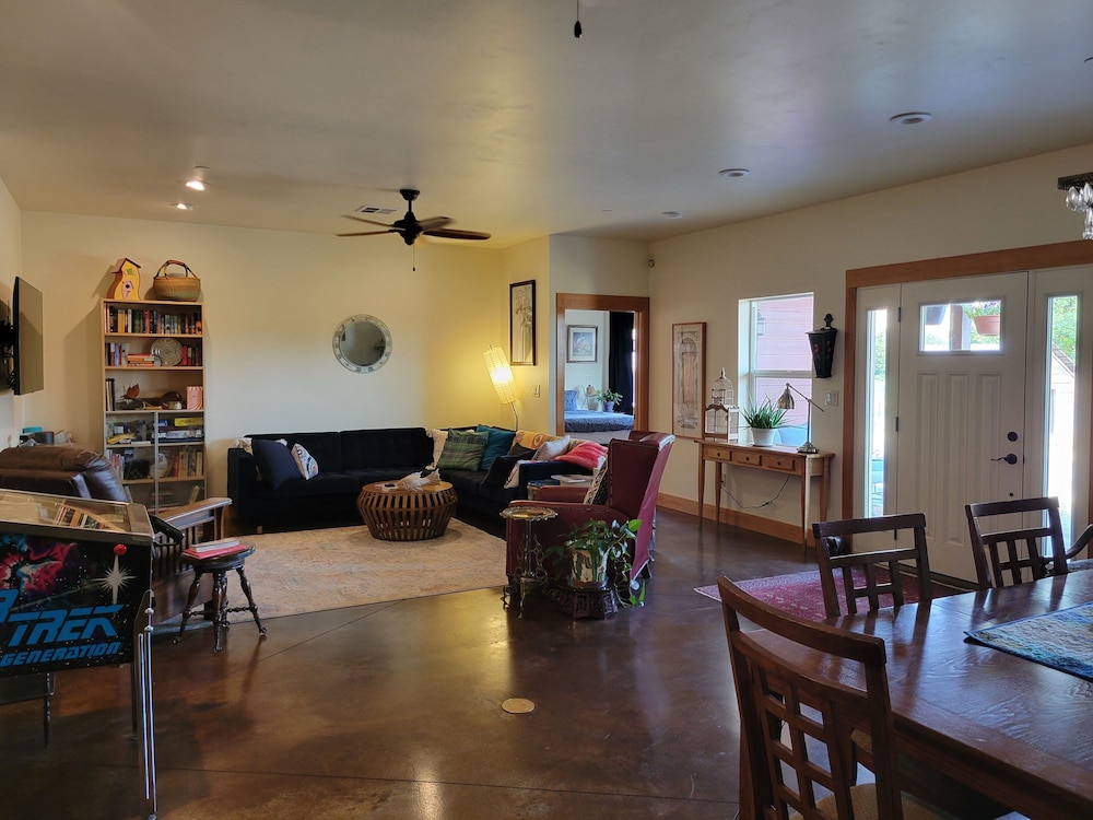 8 Mile Farm B&B