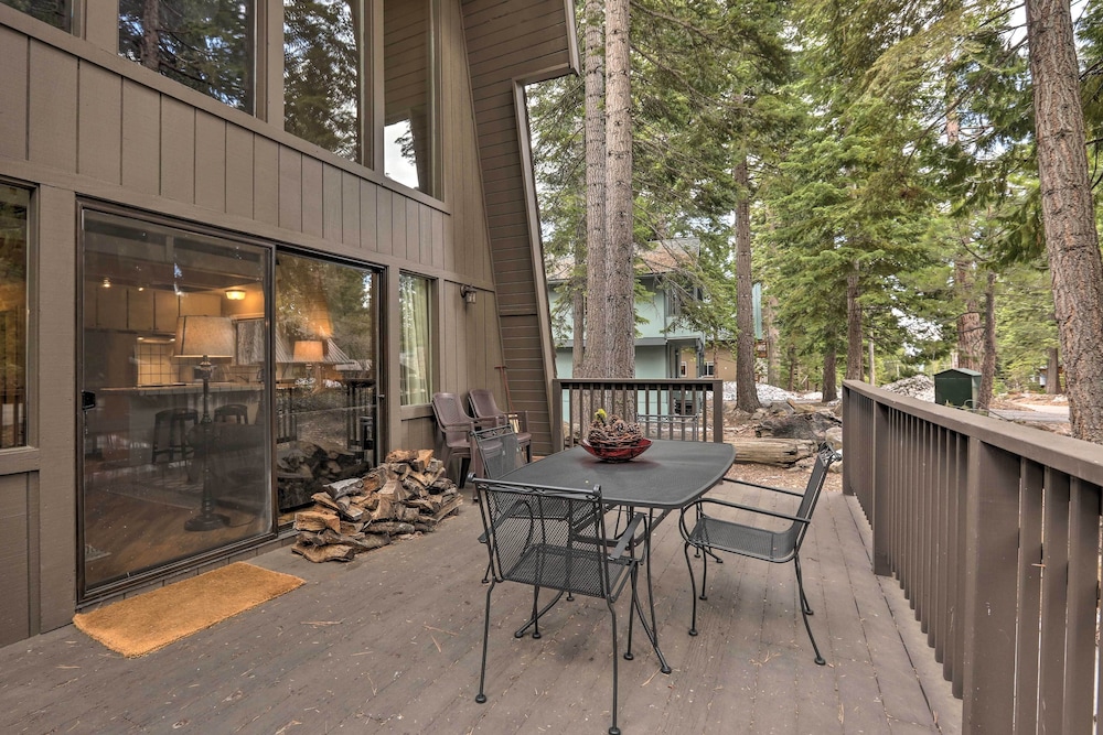Carnelian Bay Home < 1 Mi to Tahoe Beaches - Property Image 5