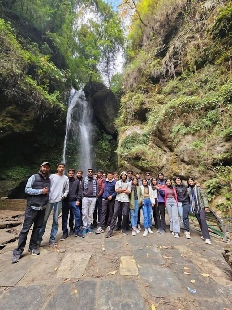 Young Monk Hostel Jibhi