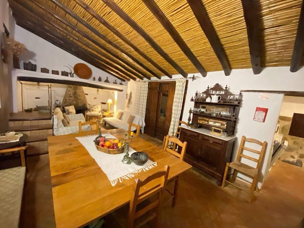 Serra do Caldeir o Private Pool Villa