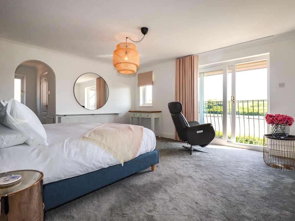 Newquay Tamarisk Lodge on the Gannel
