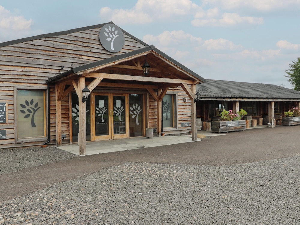 Lodge 14 - The Tay