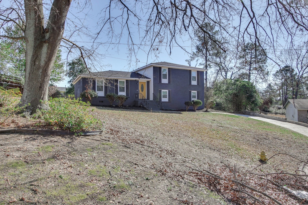 6 Mi to The Masters: Updated Home w/ Yard!