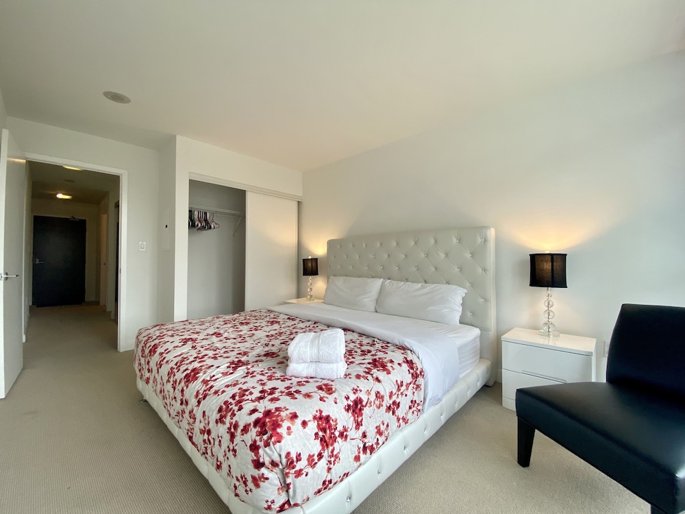 Waterfront Luxury Residences