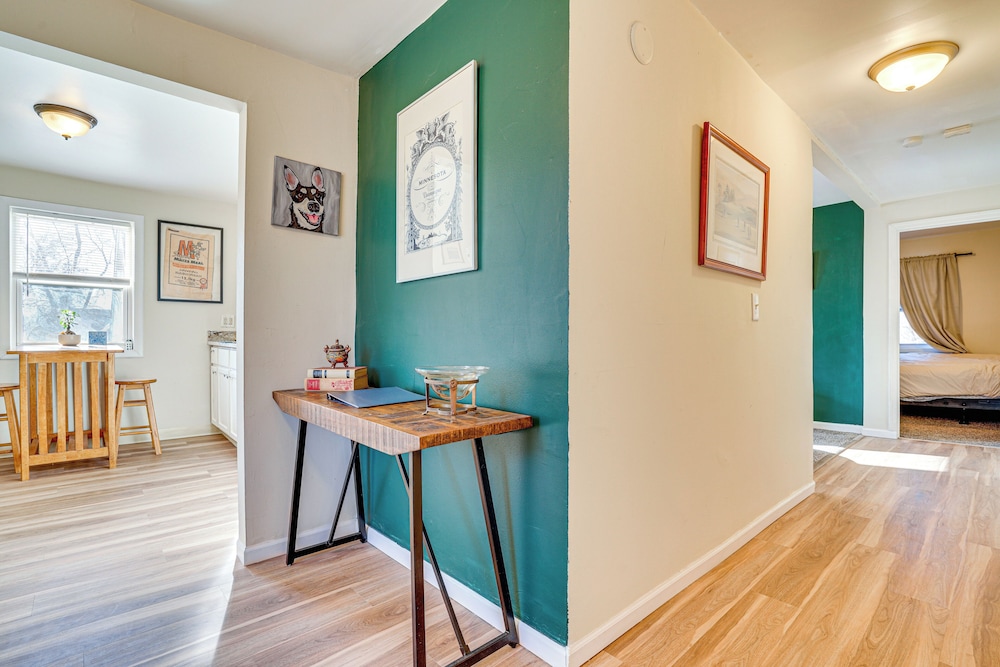 2 Mi to Downtown Minneapolis: Apt w/ Shared Yard