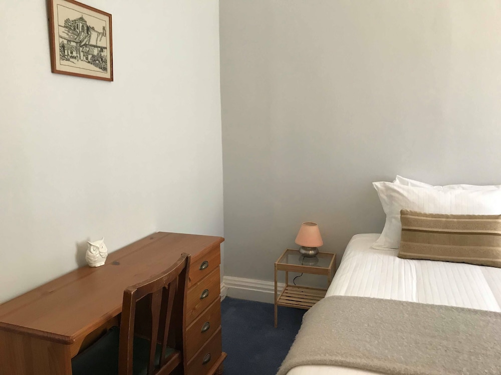 8 Owls B&B