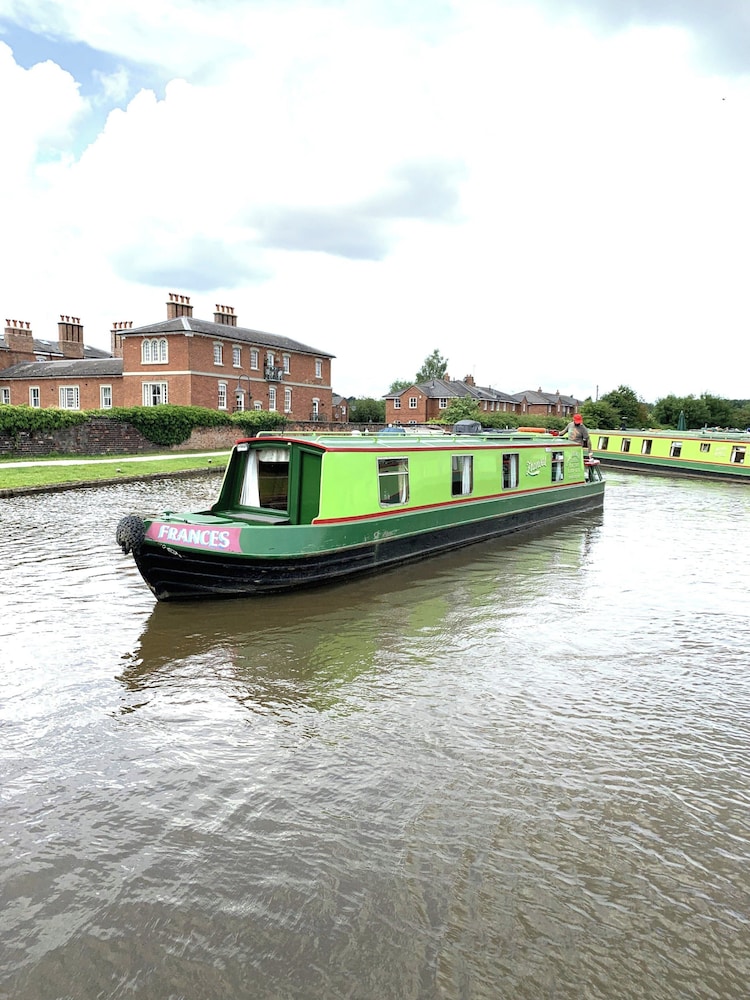 Stone - Boat - Sleeps 4 - Pet Friendly-85ws