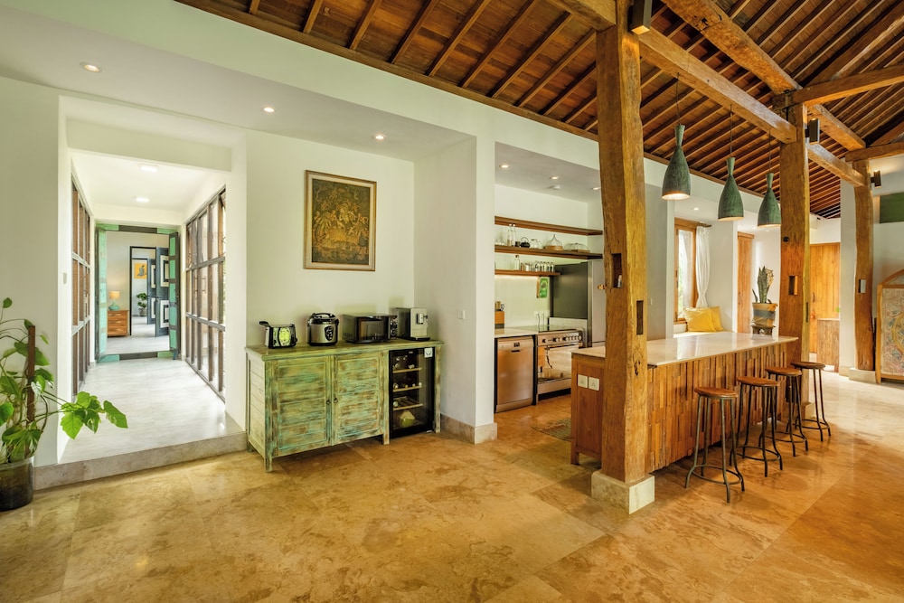Private Pool Villa in ubud with Jungle View