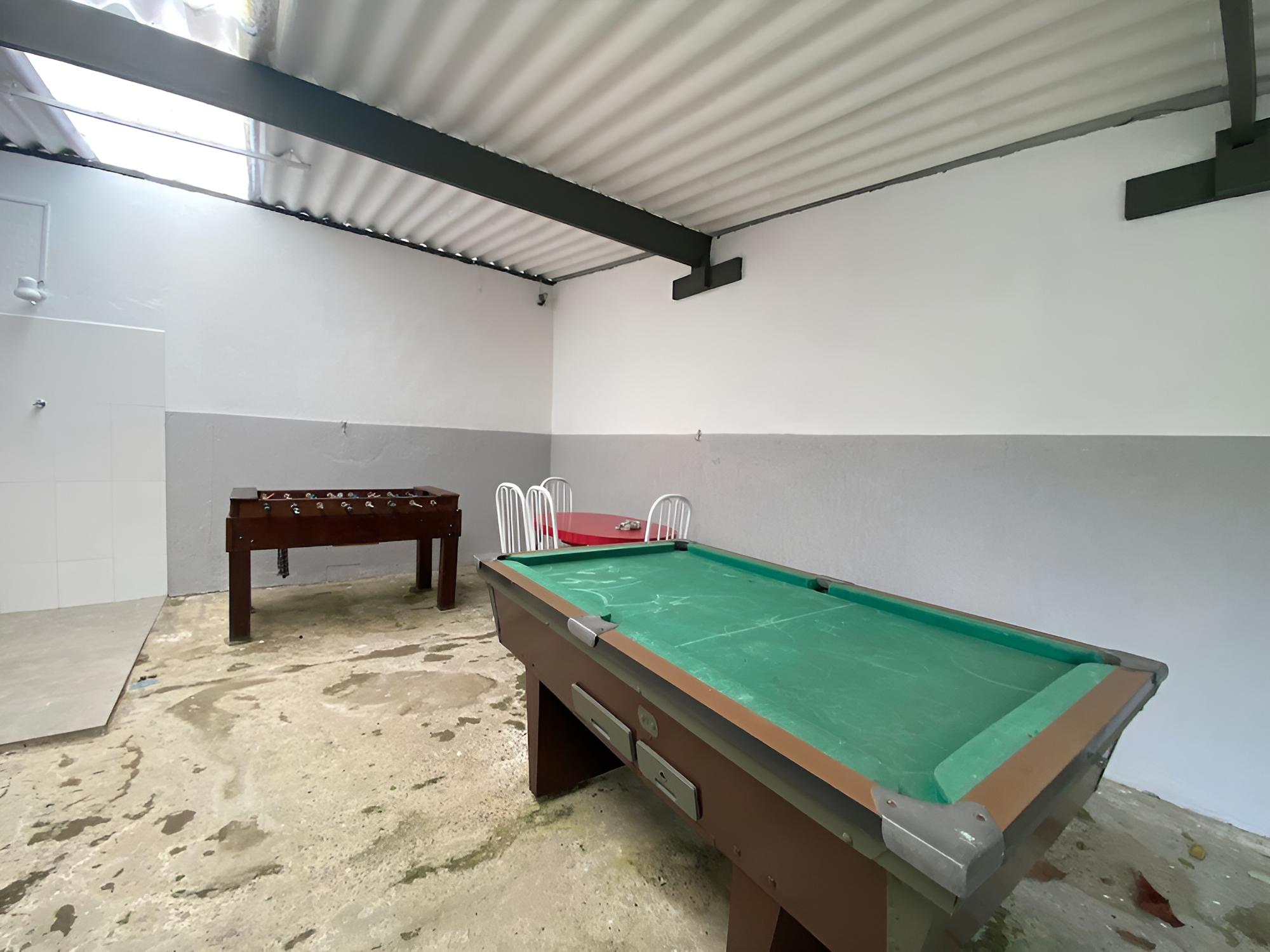 MON676 Casa ampla pimbolim e bilhar