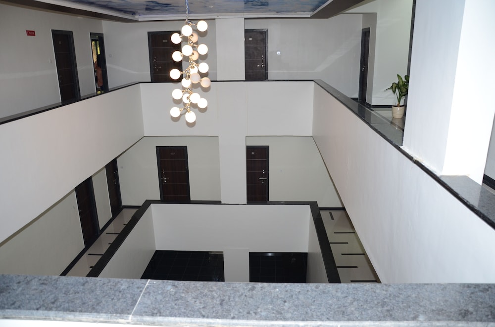 Hotel Silka Inn
