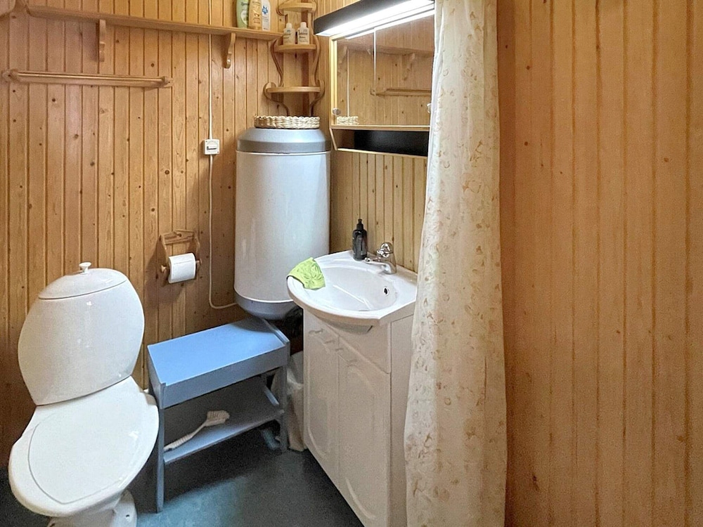 6 Person Holiday Home in Salen