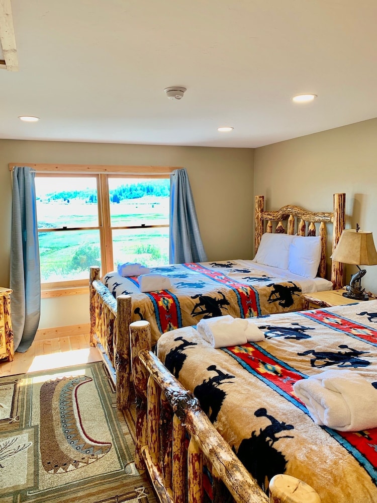 Moran Vacations - Heart 6 Ranch - Property Image 25