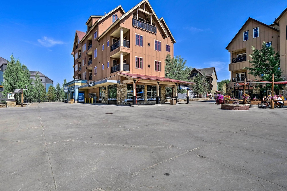 Ski-in/ski-out Breckenridge Studio Near Downtown!
