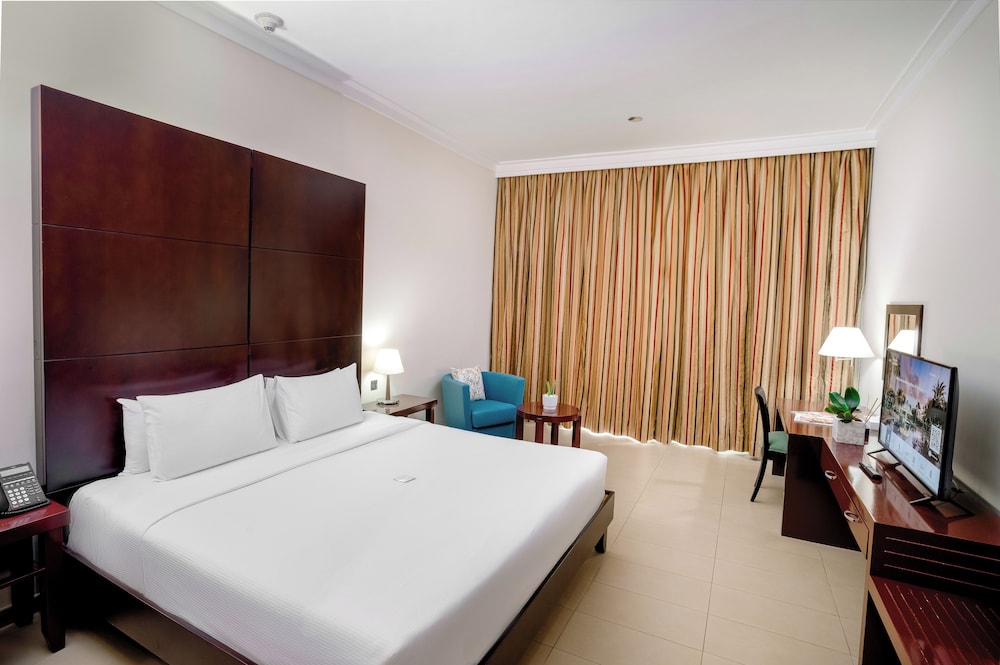Abu Dhabi Vacations - Metropolitan Al Mafraq Hotel - Property Image 15