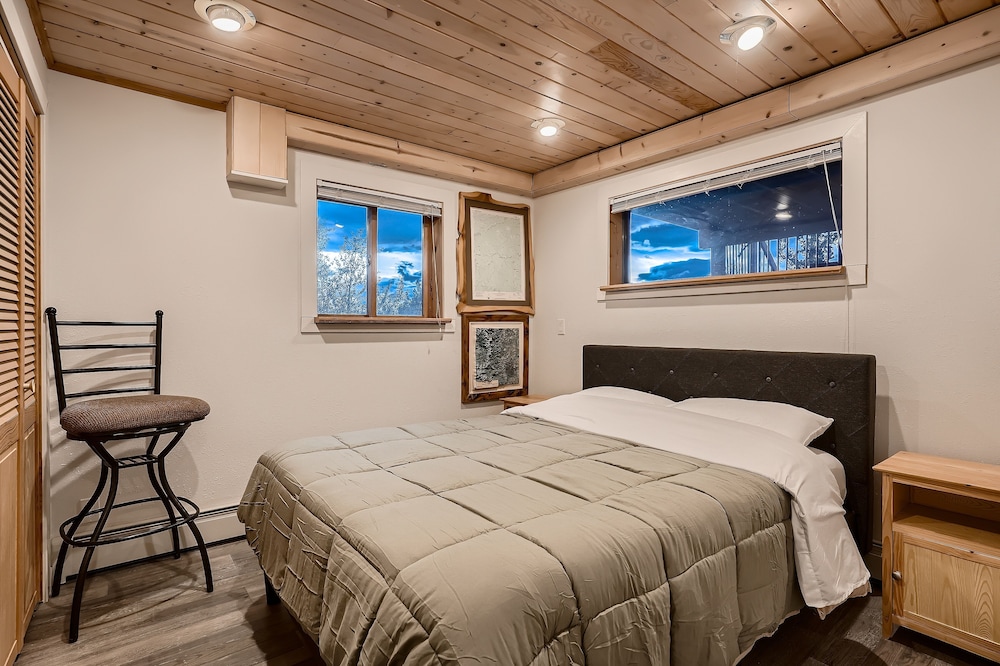 Starry Summit 4wd Oasis 3 Bedroom Home view 2