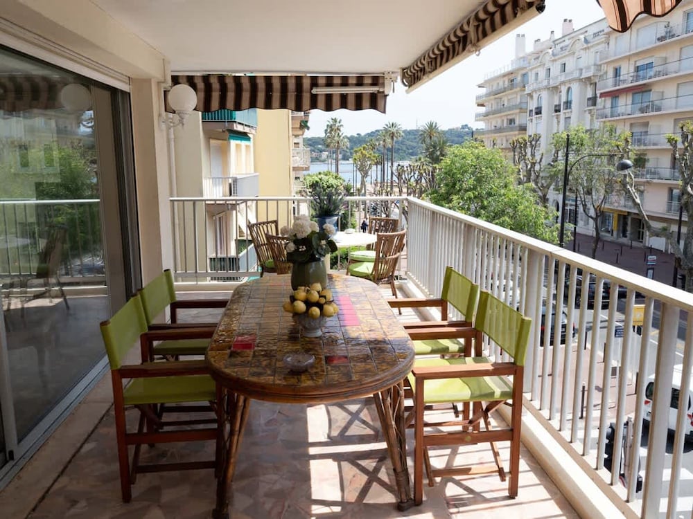 Apartment Near the Beaches Right in the Center Comfortable