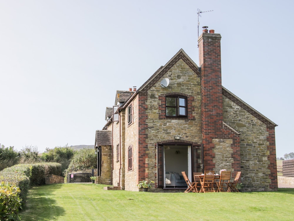 Wilstone Cottage