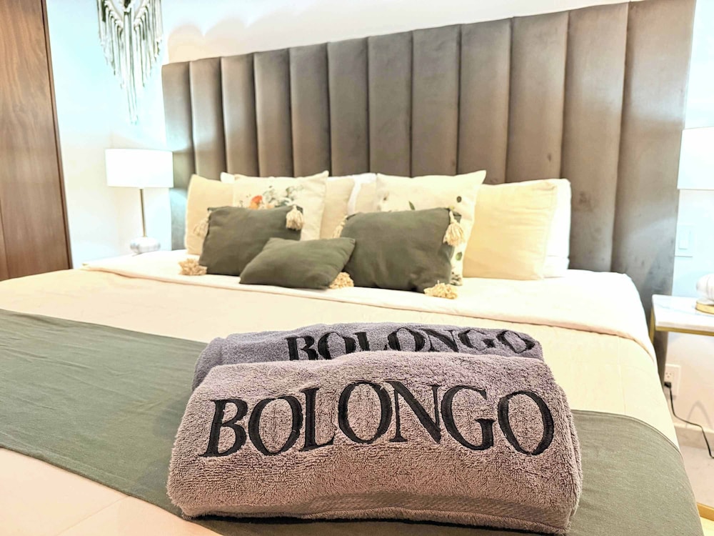 Bolongo: Your Exclusive Oceanfront Escape