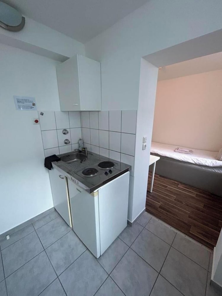 2-Rent Group Hostel Apartments SEN14