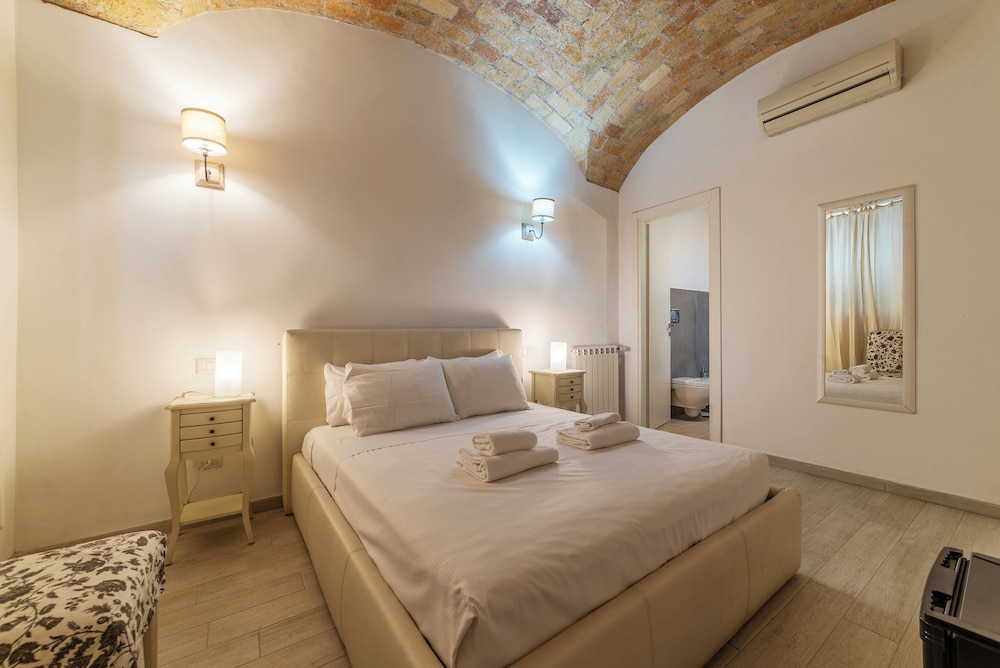 Major 93 Guesthouse