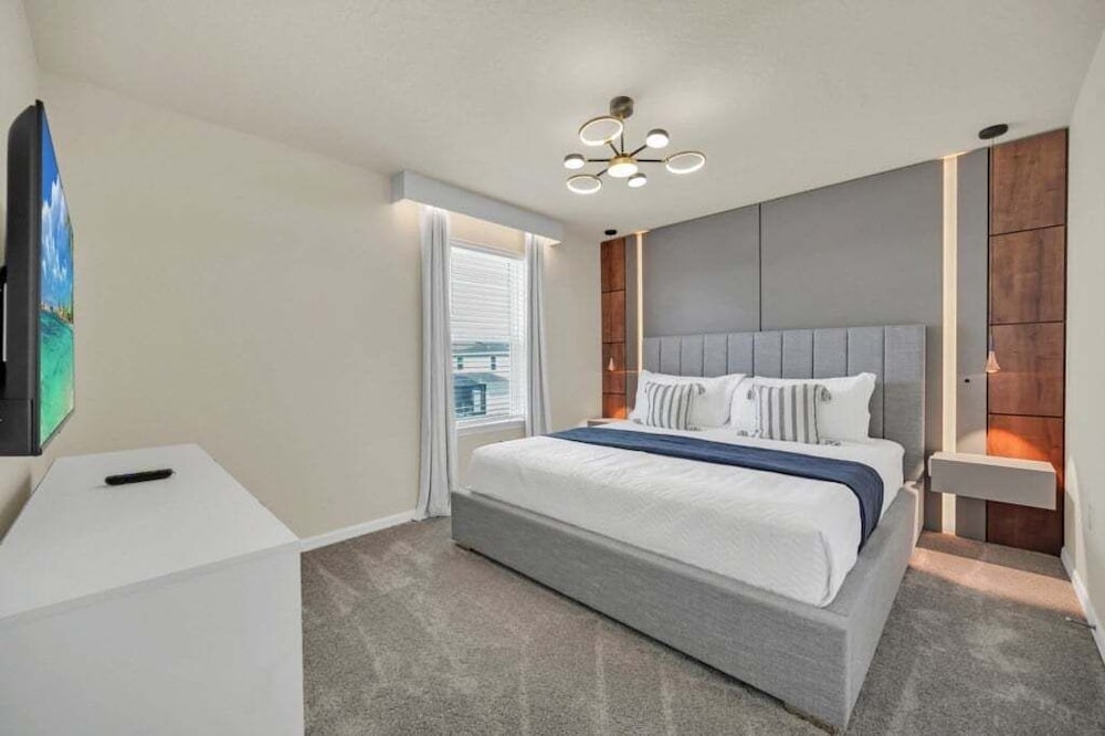 Everyone's Family Fun Home, Slides In Kids Rooms 10 Bedroom Villa