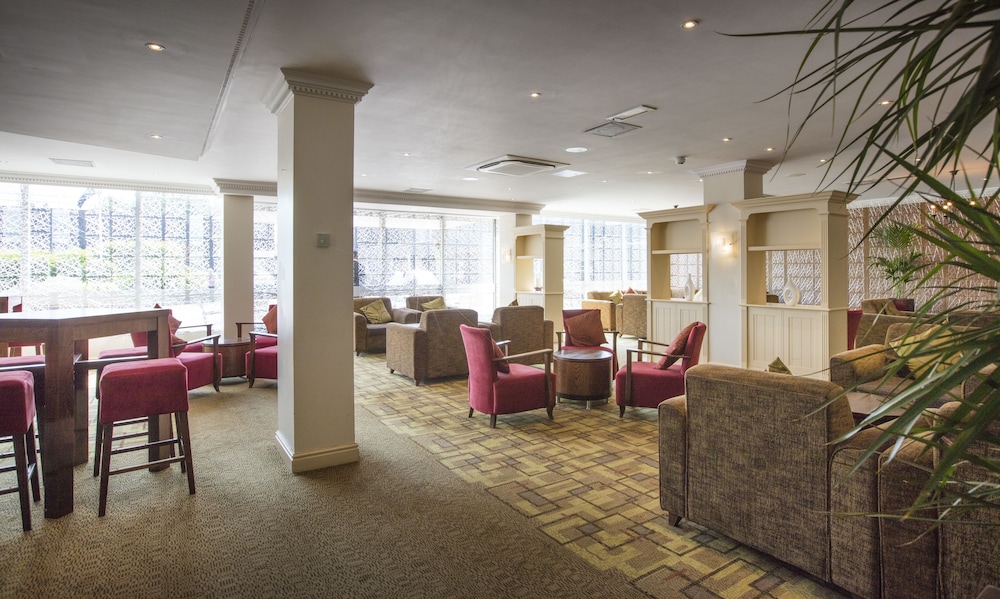 West Drayton Vacations - Thistle London Heathrow Terminal 5 - Property Image 4