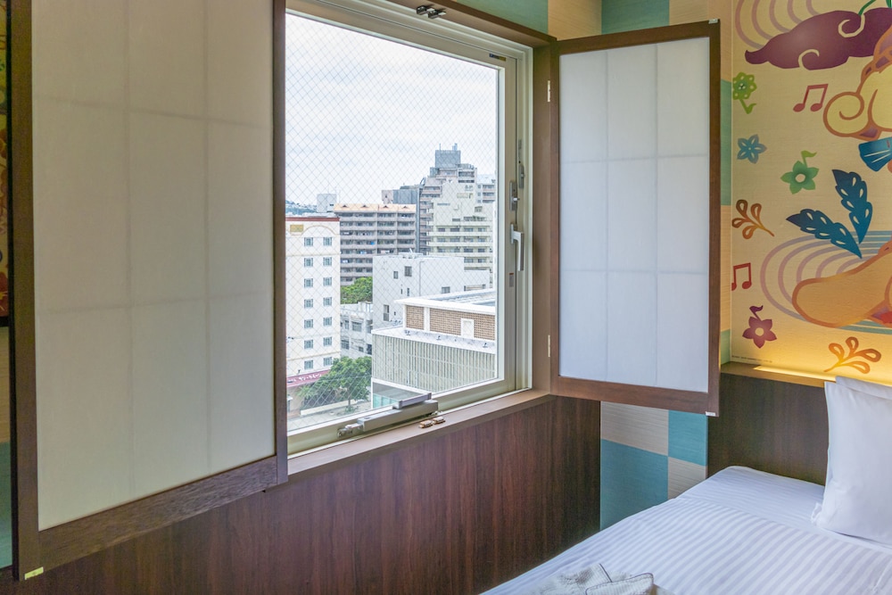 HOTEL OKINAWA WITH SANRIO CHARACTERS 169