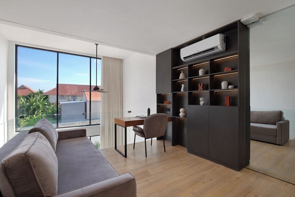 The Oasis II Townhouses by BREIG