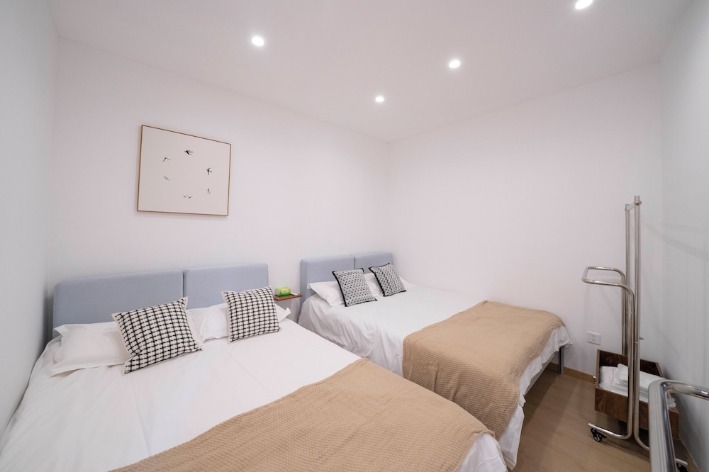 Book and Bed - Xujiahui