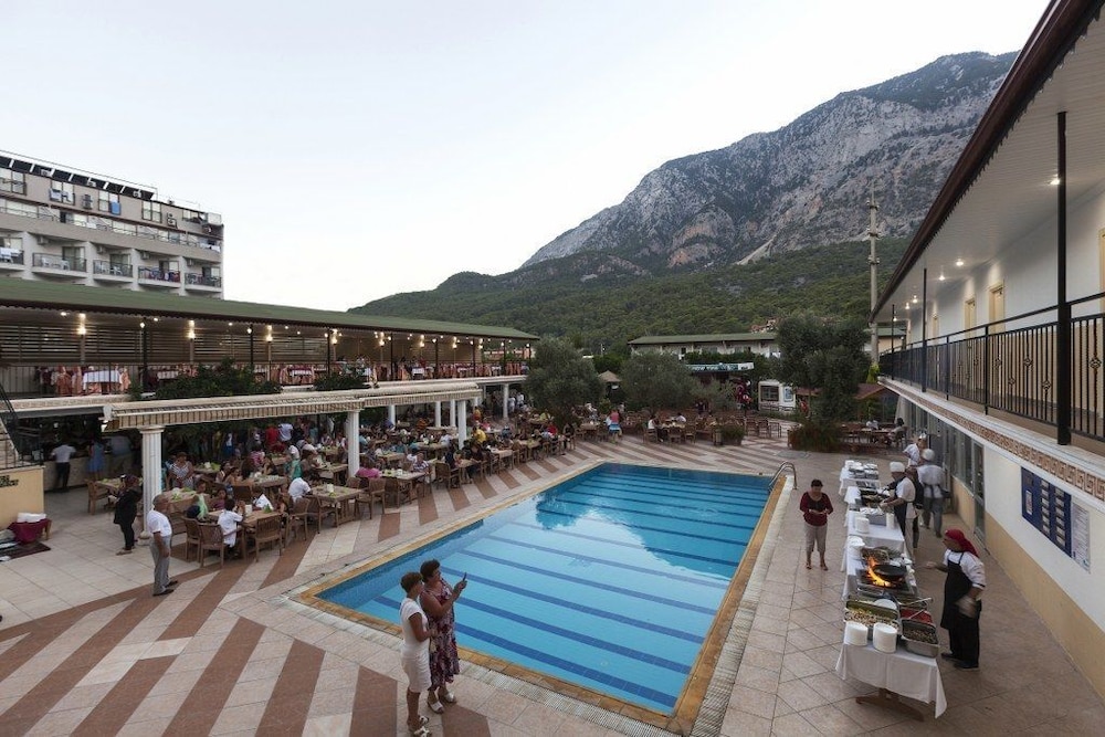 Get Enjoy Oteller - Her Şey Dahil - Image 11